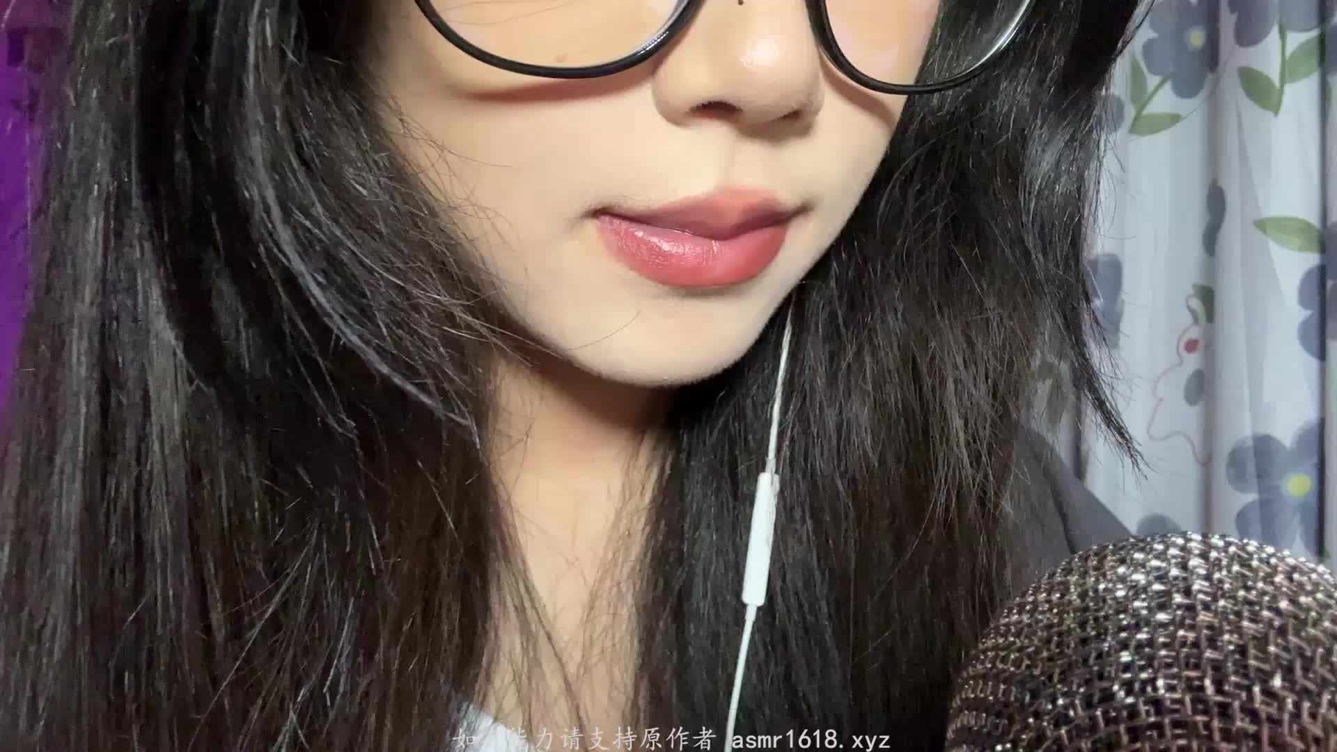 #青蛙猪爱睡觉 暴力舔耳（这吊毛网站把画质压的太多了）
