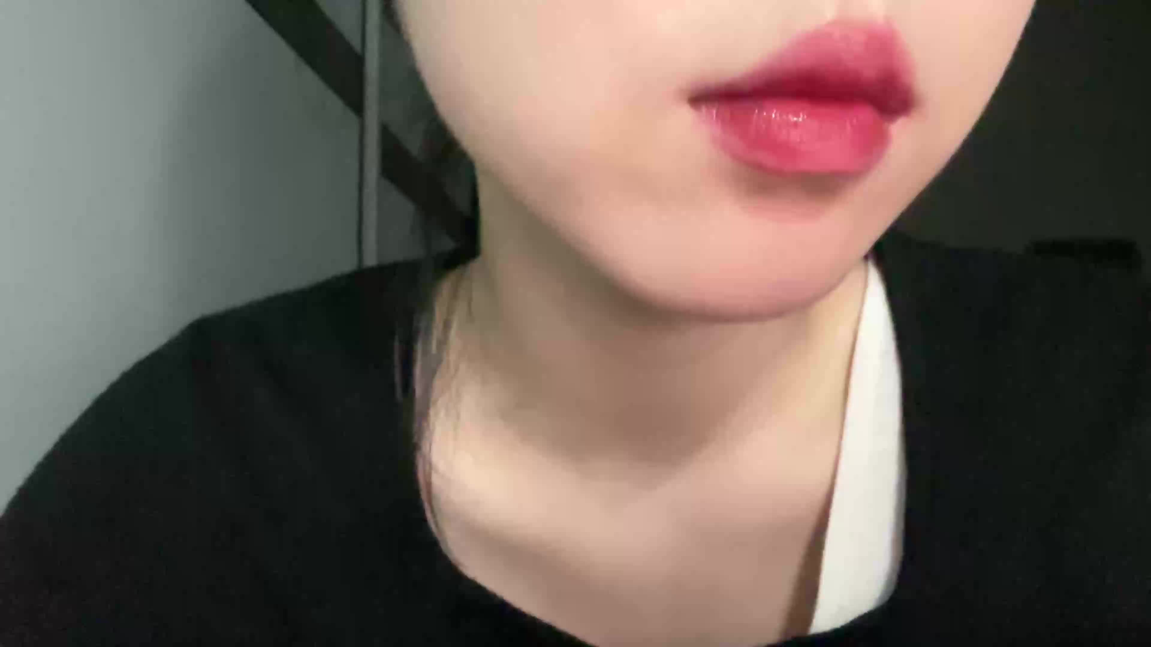 #喵喵你好好好 大哥分享 舔屏流口水加口腔展示