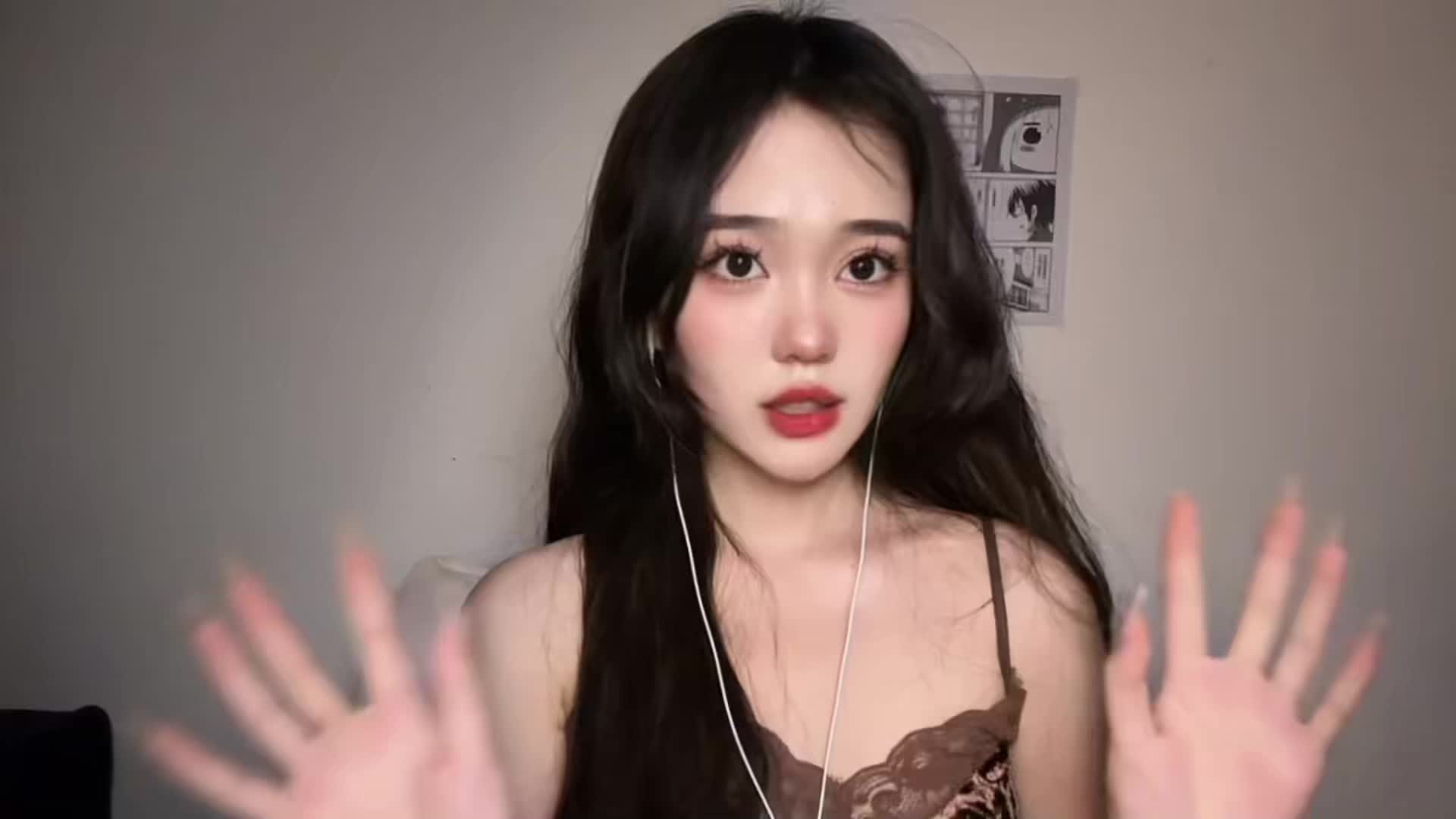 #你的好朋友西洲 身体乳 吐口水 舔舐腋下