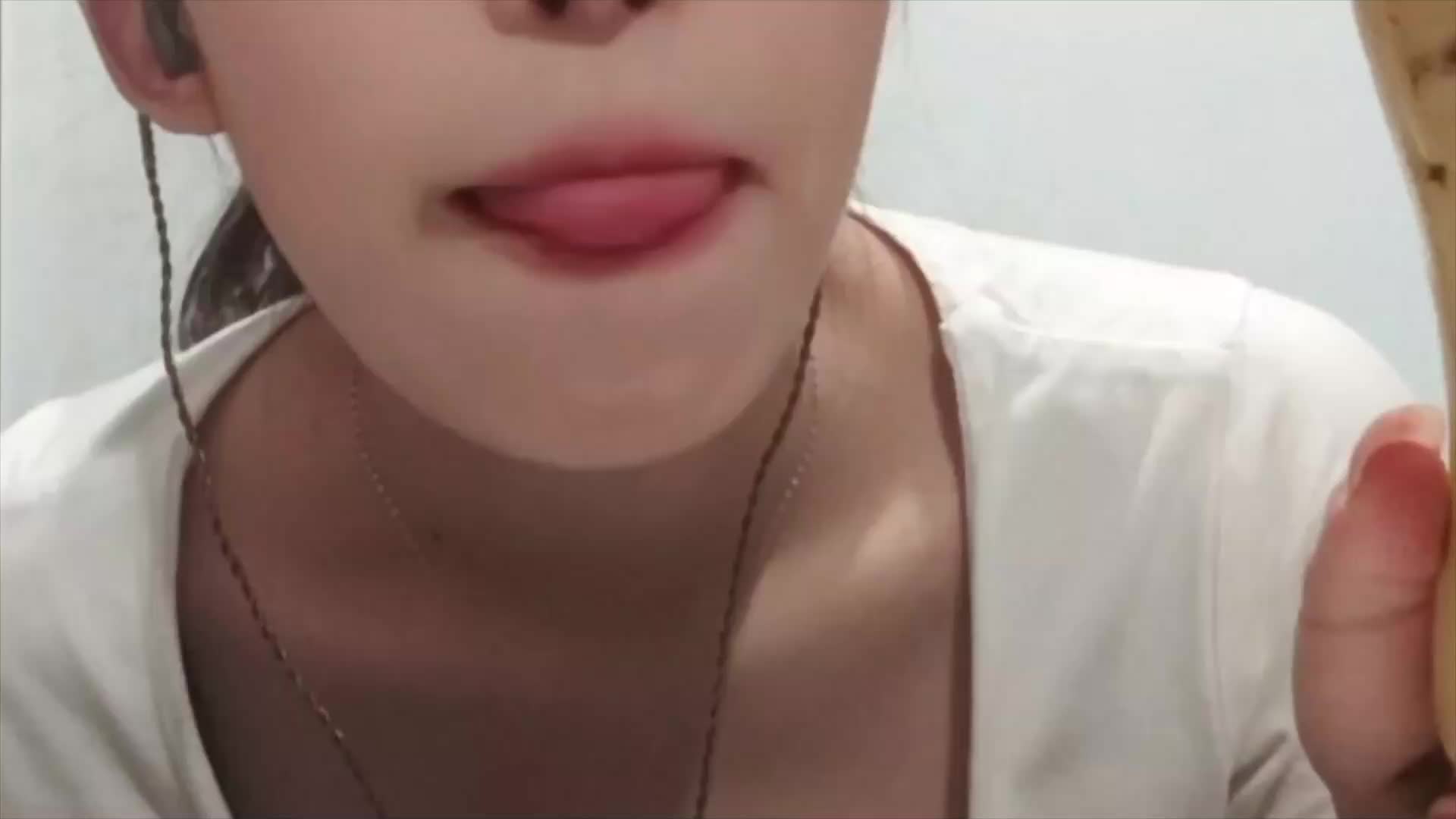#菜菜cyl不好吃 舔香蕉