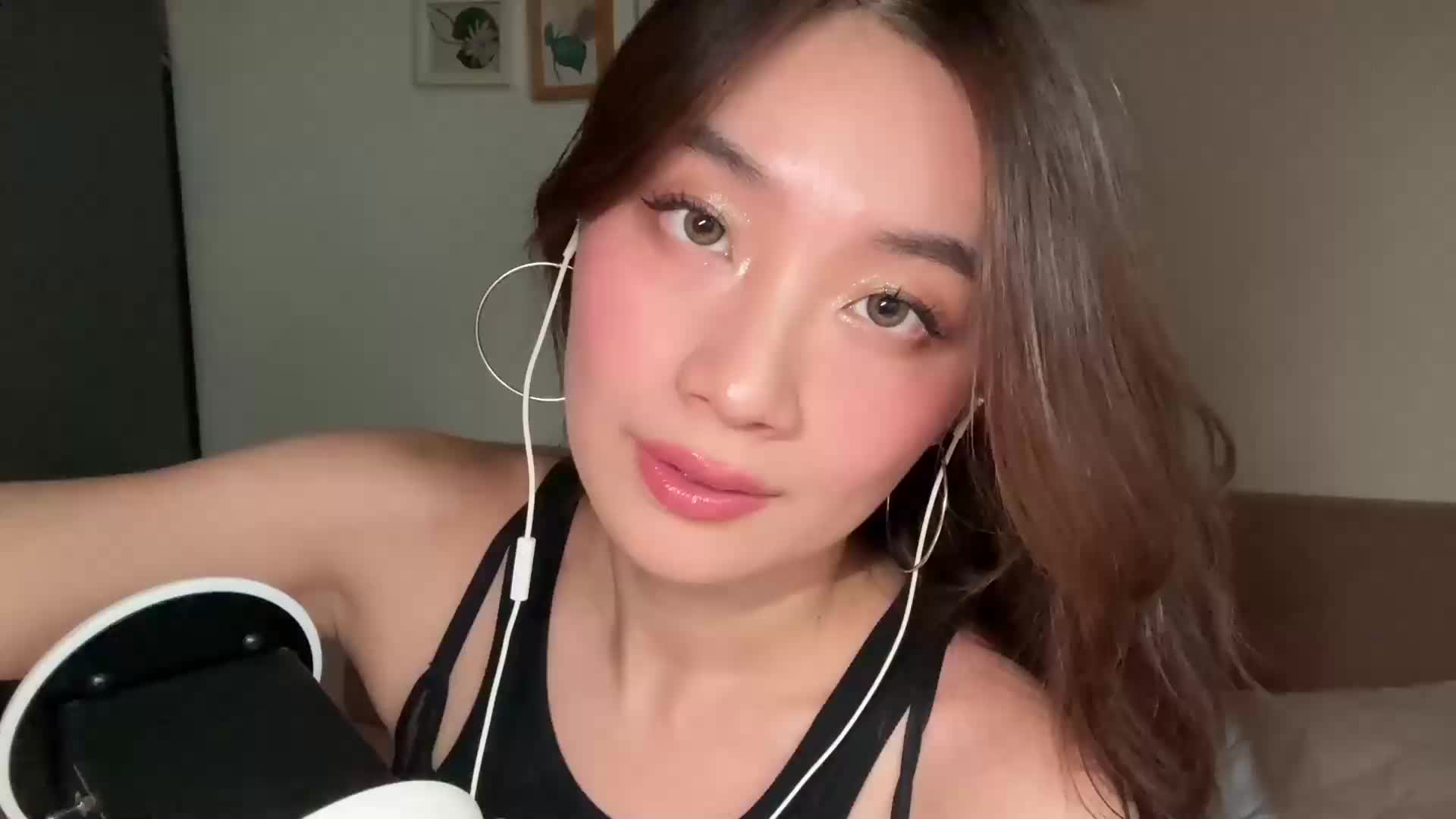 #lin 舔耳