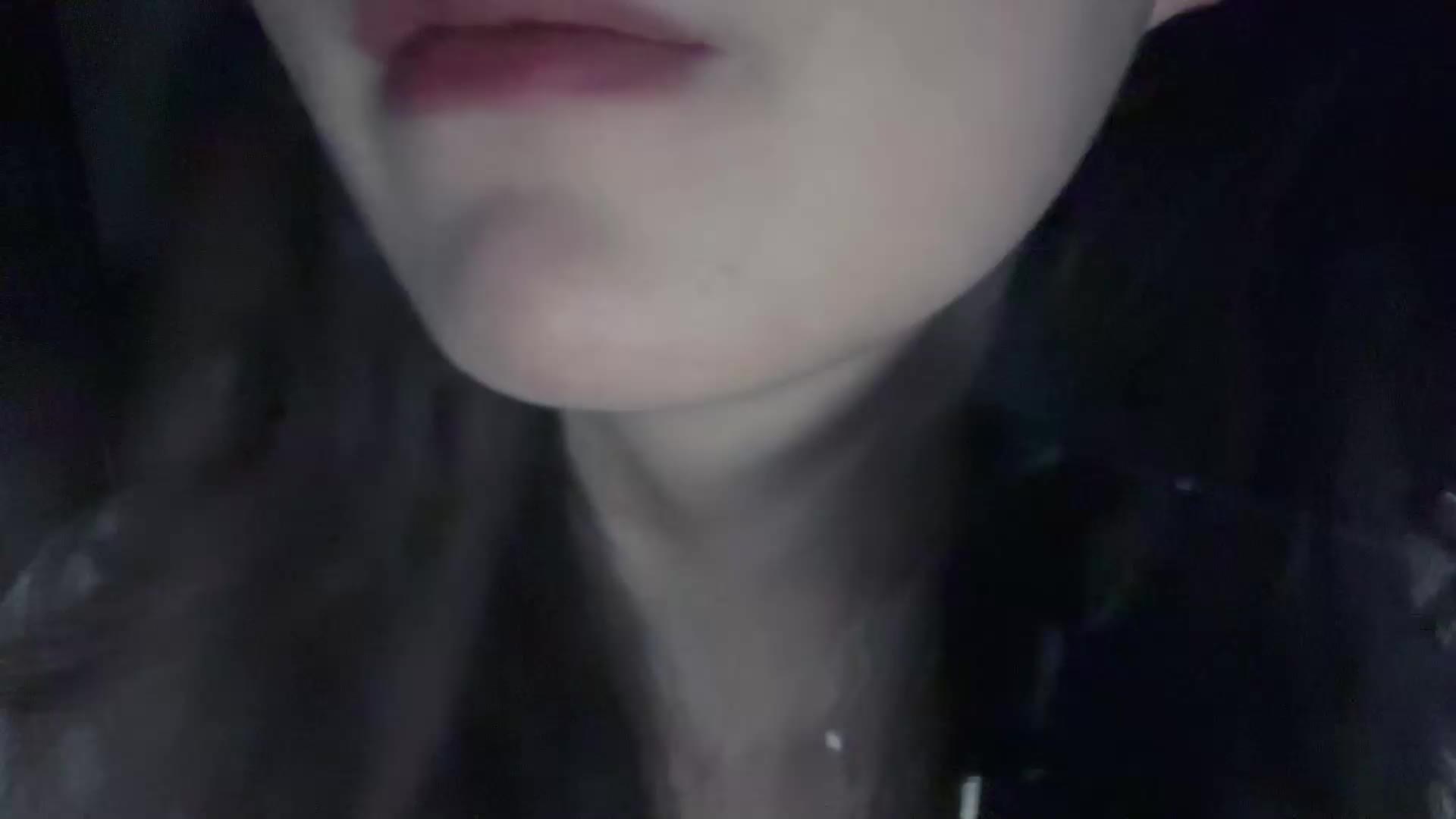 #布鲁比呐呐 舔亚克力板